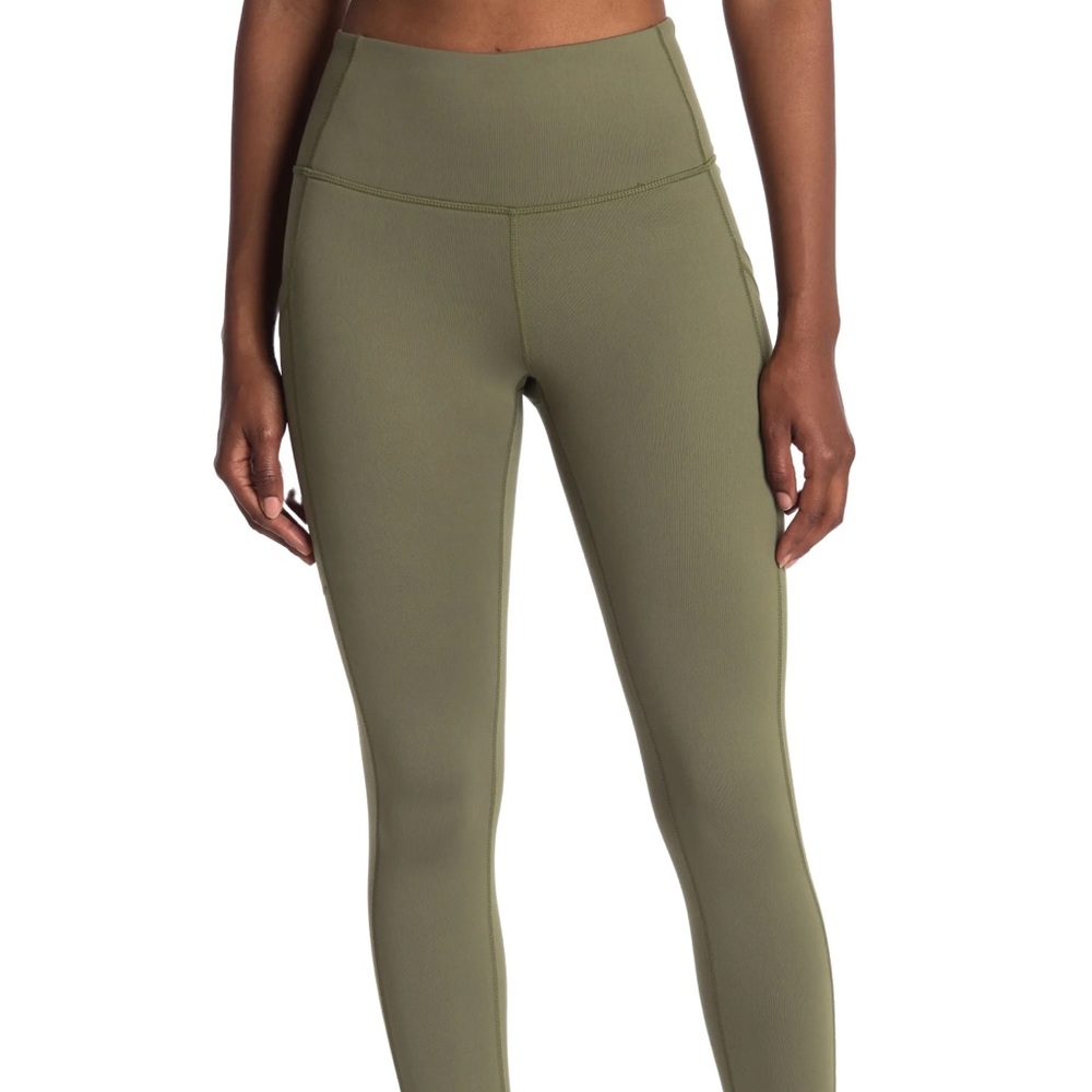 NWT Z BY ZELLA High Rise 7/8 Daily Pocket Leggings In Olive Branch